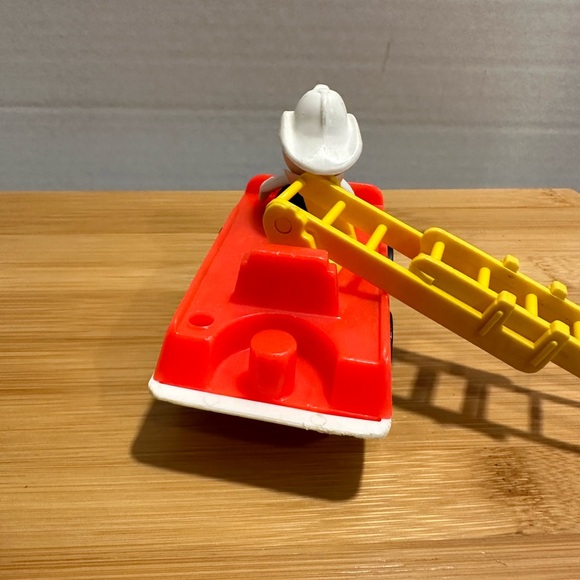 Vintage Fisher Price Little People Fireman and Fire Engine Truck! Village Toys! - Picture 12 of 13